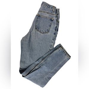 Vintage Arizona High Waist Rise 90s mom Jeans size 7 light wash Well Worn